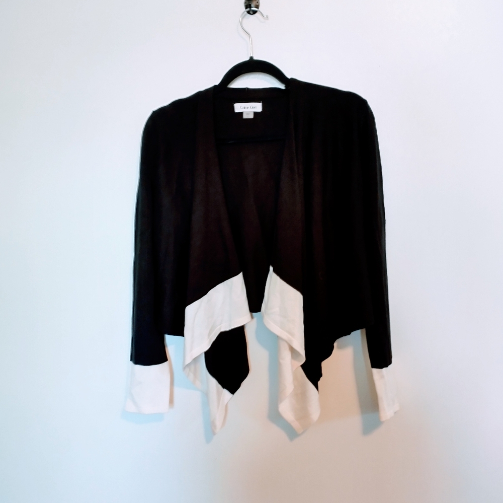 Calvin Klein black draped asymmetric cardigan with white color blocking size sma